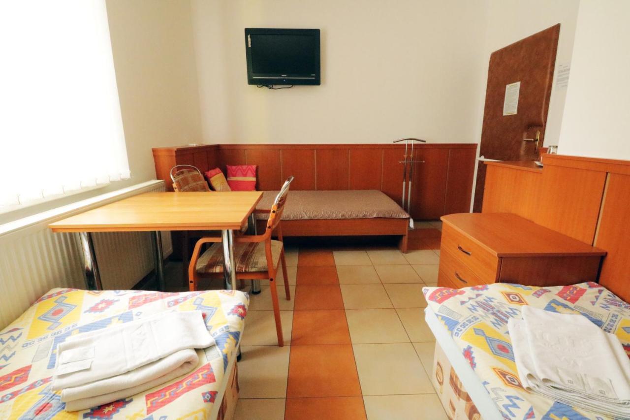 Hotel Penzion Hurka Dolni Libchavy Exterior foto