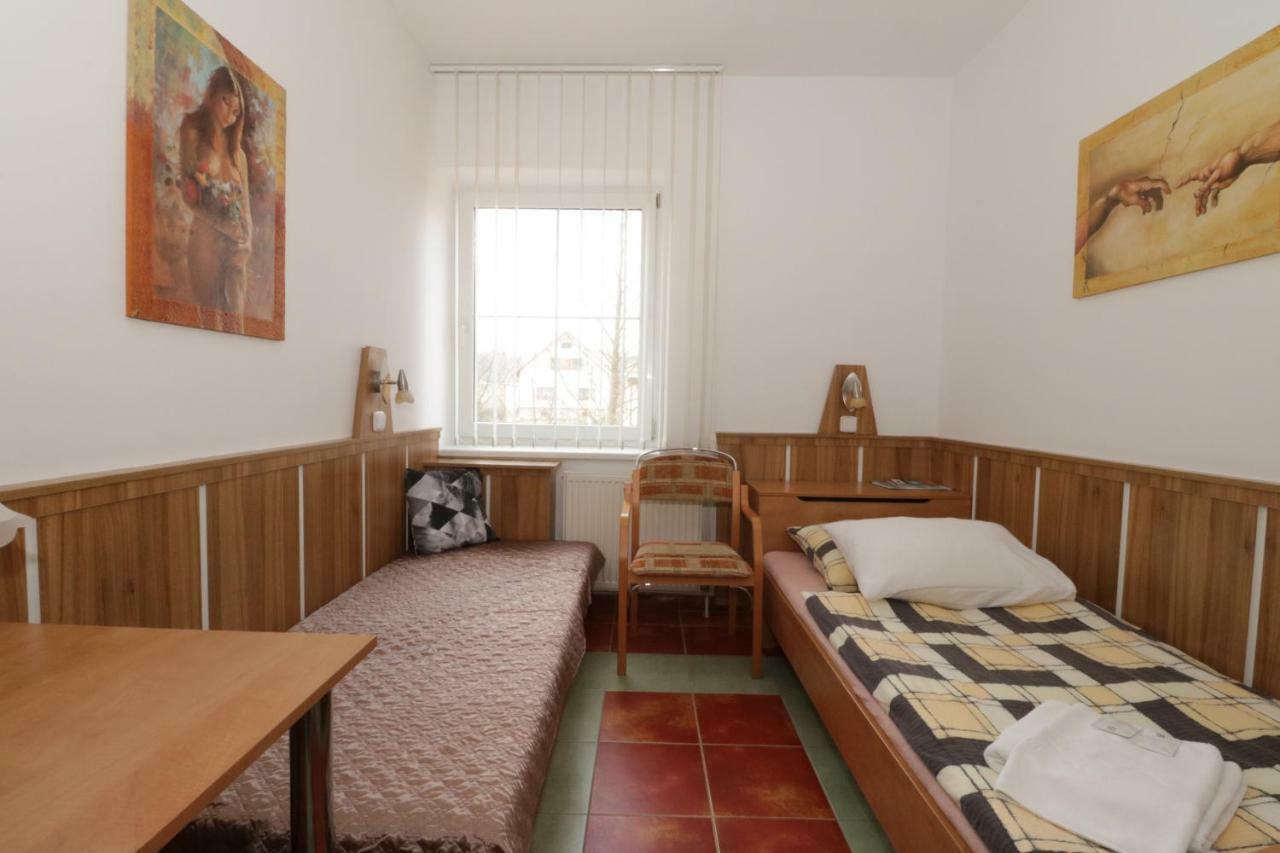 Hotel Penzion Hurka Dolni Libchavy Exterior foto